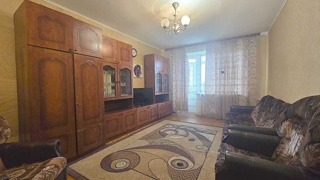 Продаж 3-кімнатної квартири 60 м², Глебова вул., 1