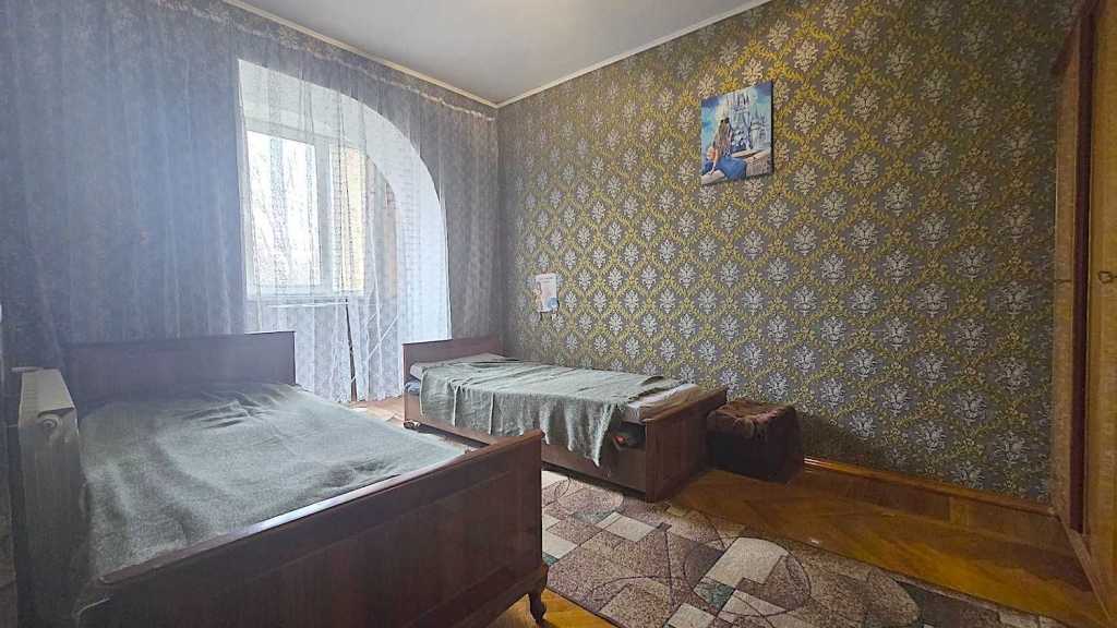 Продаж 3-кімнатної квартири 60 м², Глебова вул., 1