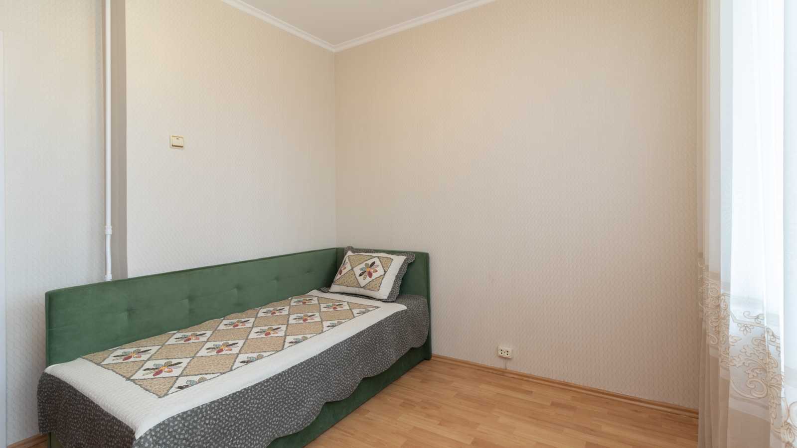 Продаж 3-кімнатної квартири 68 м², Петра Панча вул., 7