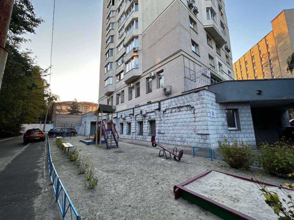 Продаж 2-кімнатної квартири 78 м², Сєченова