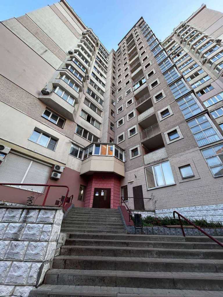 Продаж 2-кімнатної квартири 78 м², Сєченова