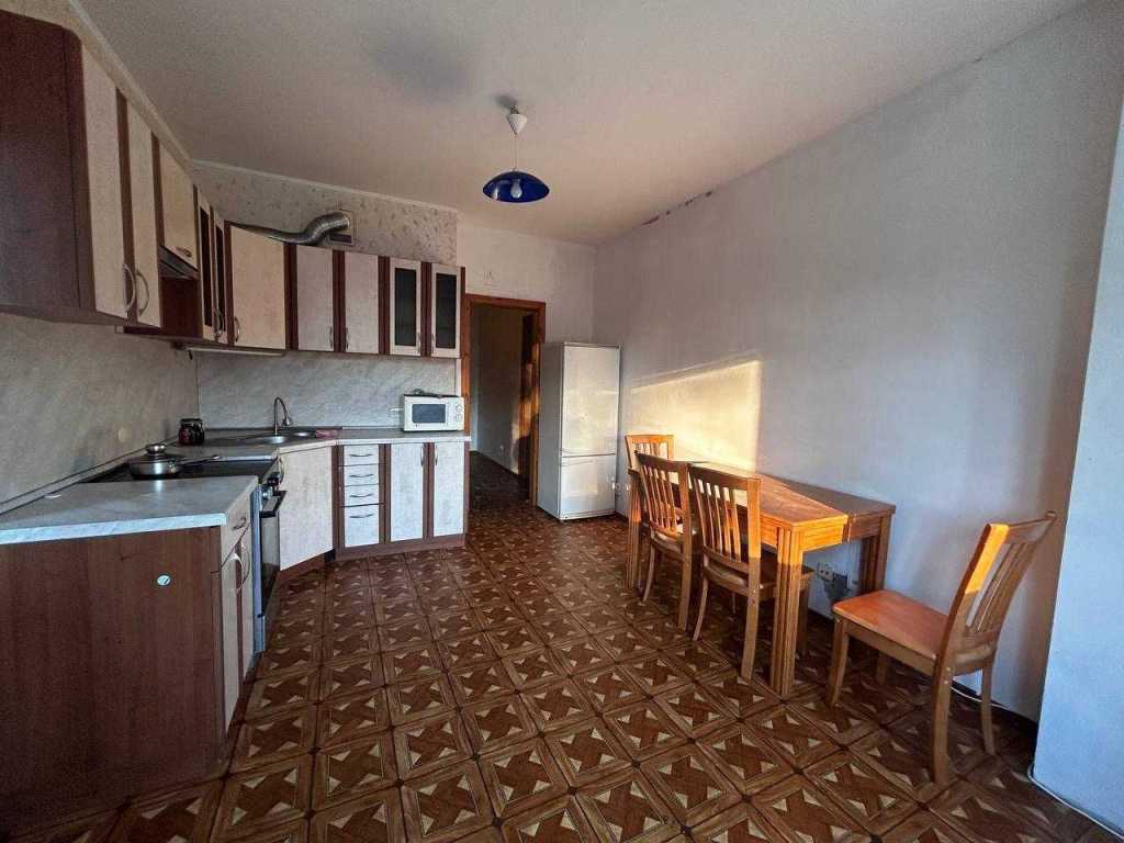 Продаж 2-кімнатної квартири 78 м², Сєченова