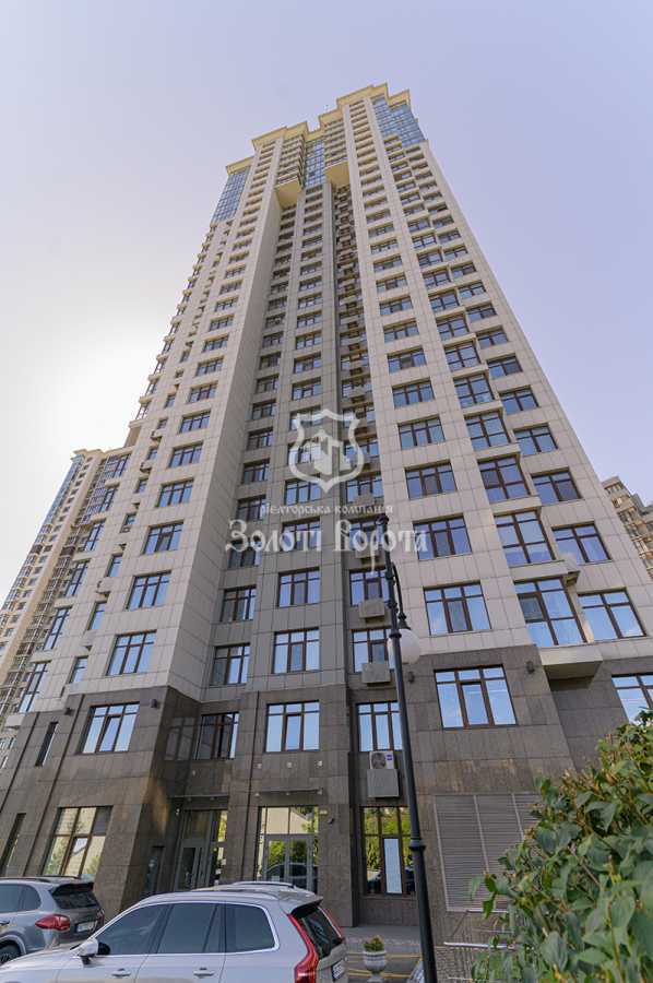 Продаж 3-кімнатної квартири 117.4 м², Михайла Драгомирова вул., 7