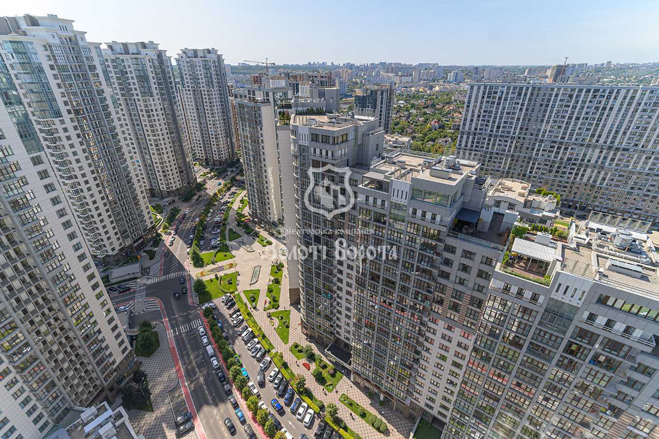 Продажа 3-комнатной квартиры 117.4 м², Михаила Драгомирова ул., 7