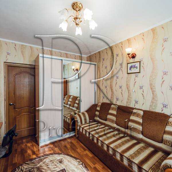 Продаж 3-кімнатної квартири 71 м², Озерна вул., 16