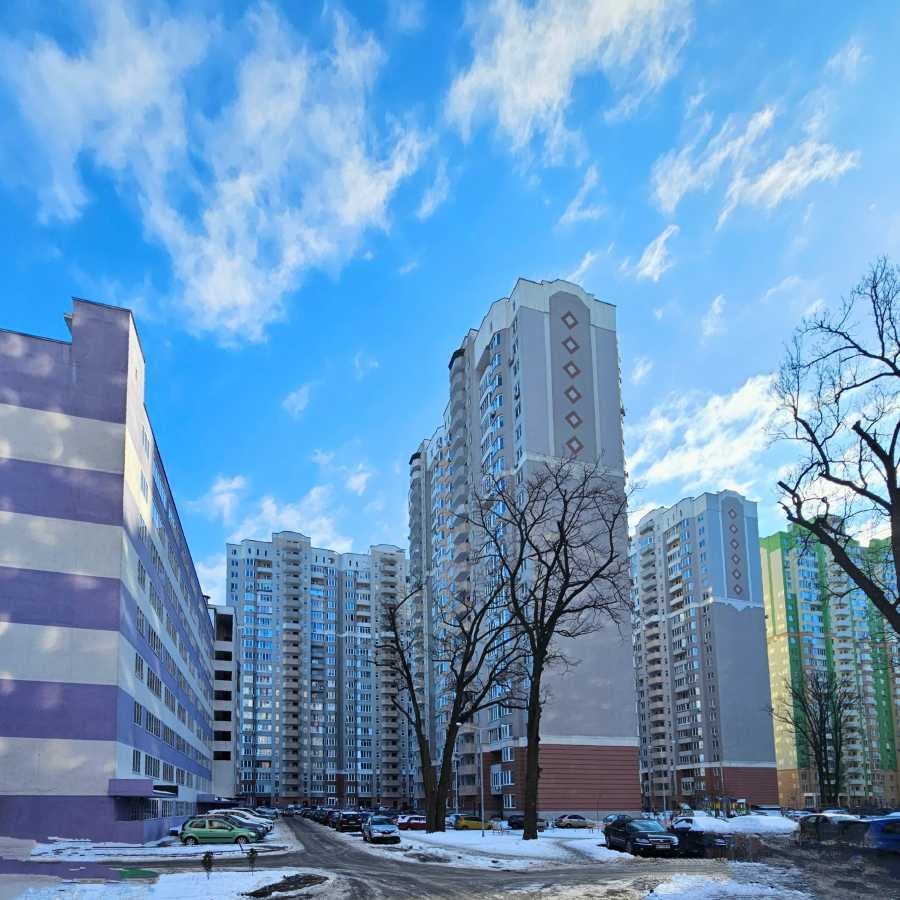 Продажа 3-комнатной квартиры 107 м², Пономарева ул., 26 К4