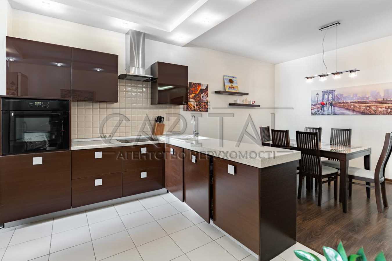 Продаж 3-кімнатної квартири 122 м², Валерія Лобановського вул., 21 К5