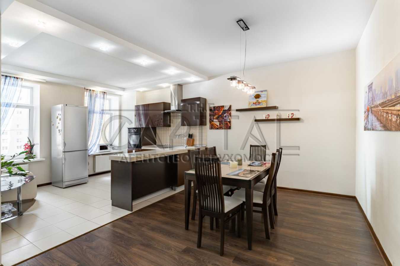 Продаж 3-кімнатної квартири 122 м², Валерія Лобановського вул., 21 К5