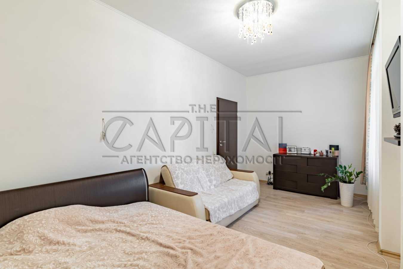 Продажа 3-комнатной квартиры 122 м², Валерия Лобановского ул., 21 К5