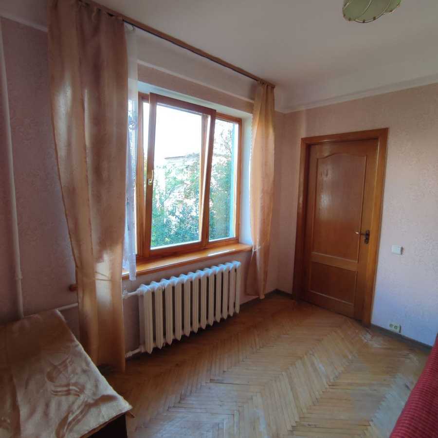 Продаж 3-кімнатної квартири 47 м², Ломоносова вул., 5/2