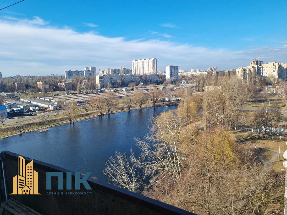 Продаж 1-кімнатної квартири 31 м², Кільцева дор., 1