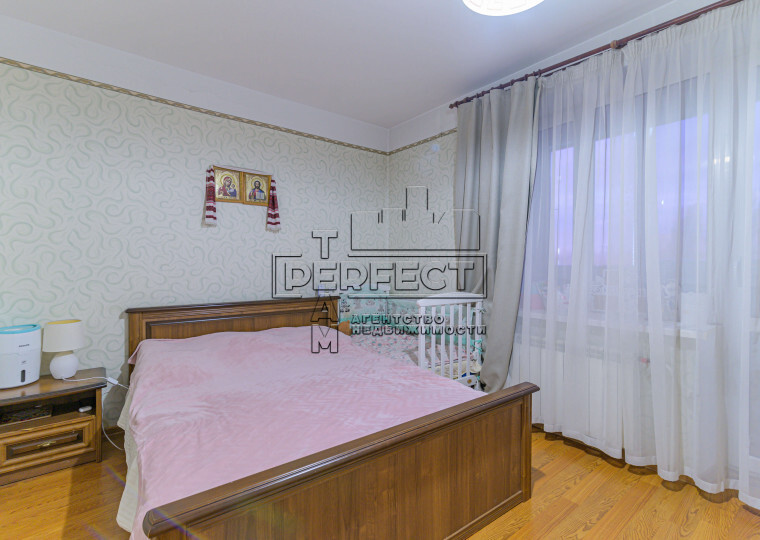 Продаж 3-кімнатної квартири 101 м², Здолбунівська вул., 3Г