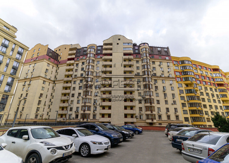 Продаж 2-кімнатної квартири 70 м², Золотоустівська вул., 50