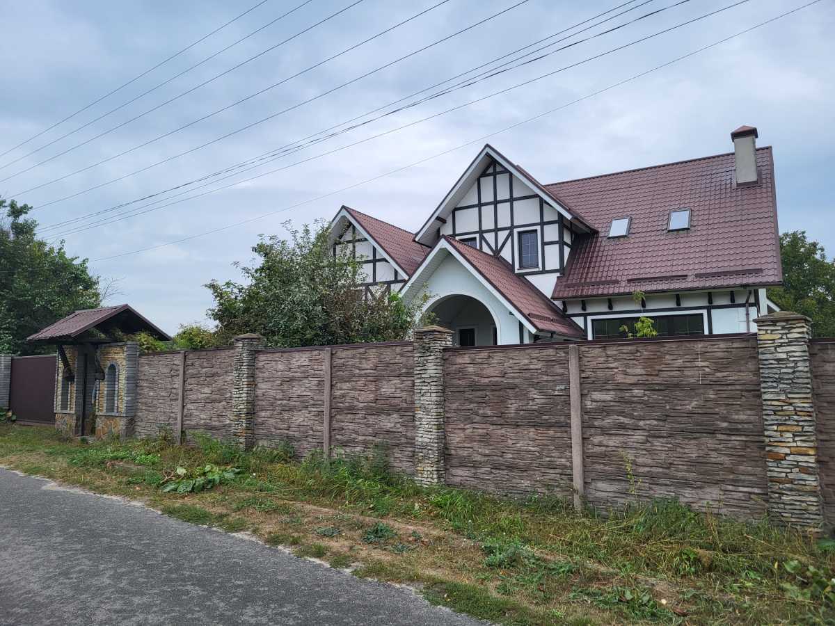 Продаж будинку 525 м², Захисників Вітчизни (Червоноармійська), 43