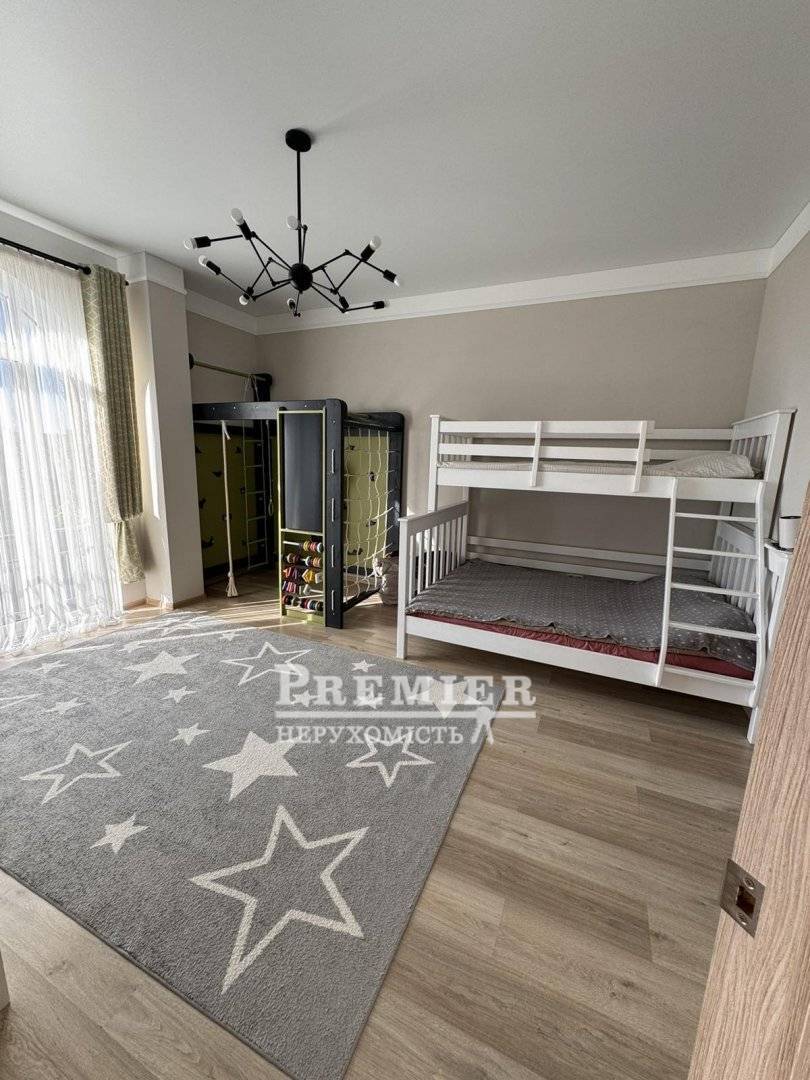 Продажа 3-комнатной квартиры 87 м²