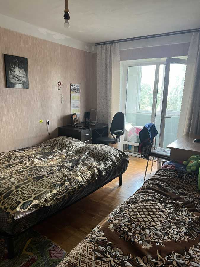 Продаж 1-кімнатної квартири 32 м², Івана Миколайчука вул., 13