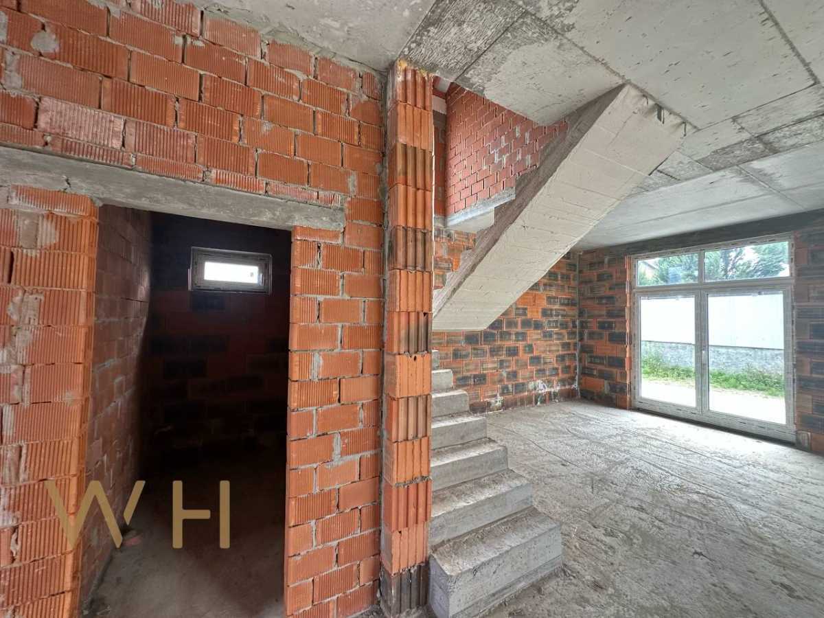 Продаж будинку 175 м², Зоряна вул., 3