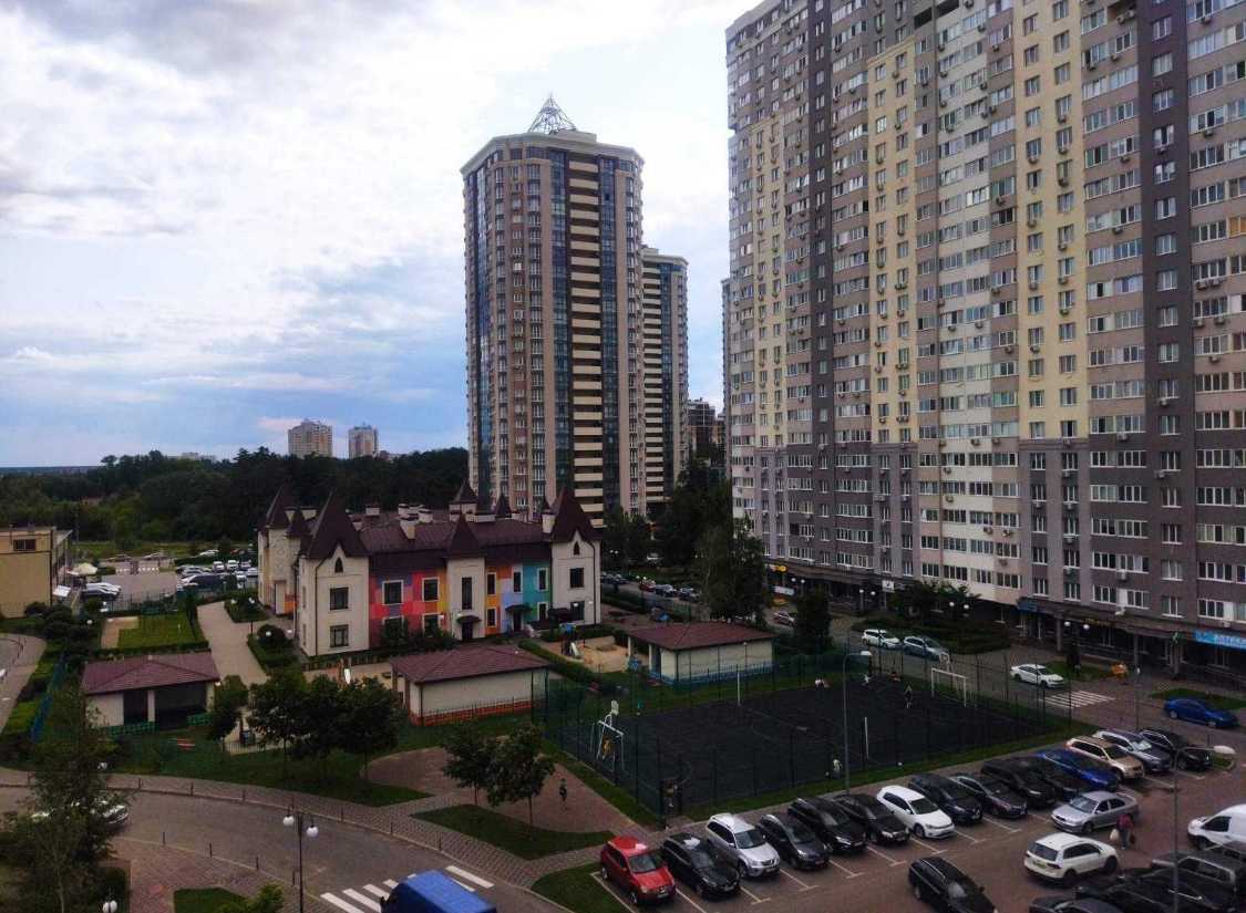 Продажа 3-комнатной квартиры 96 м², Киевская ул., 245