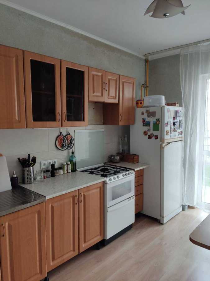 Продаж 1-кімнатної квартири 41 м², Метрологічна вул., 13