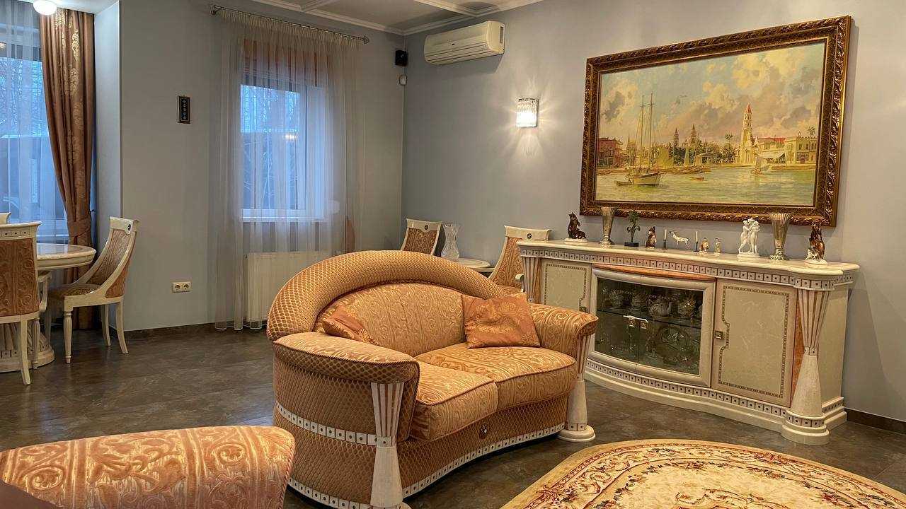 Продаж будинку 221.6 м², Сажина вул., 1б