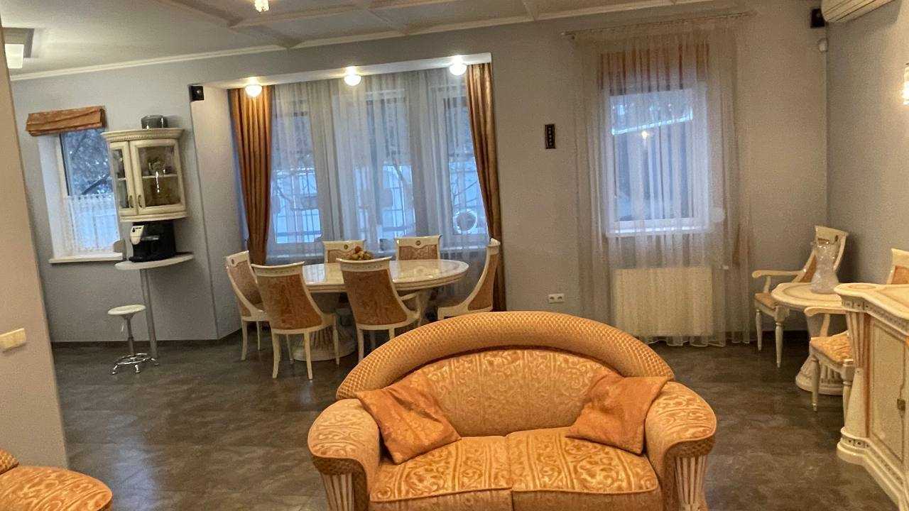 Продаж будинку 221.6 м², Сажина вул., 1б