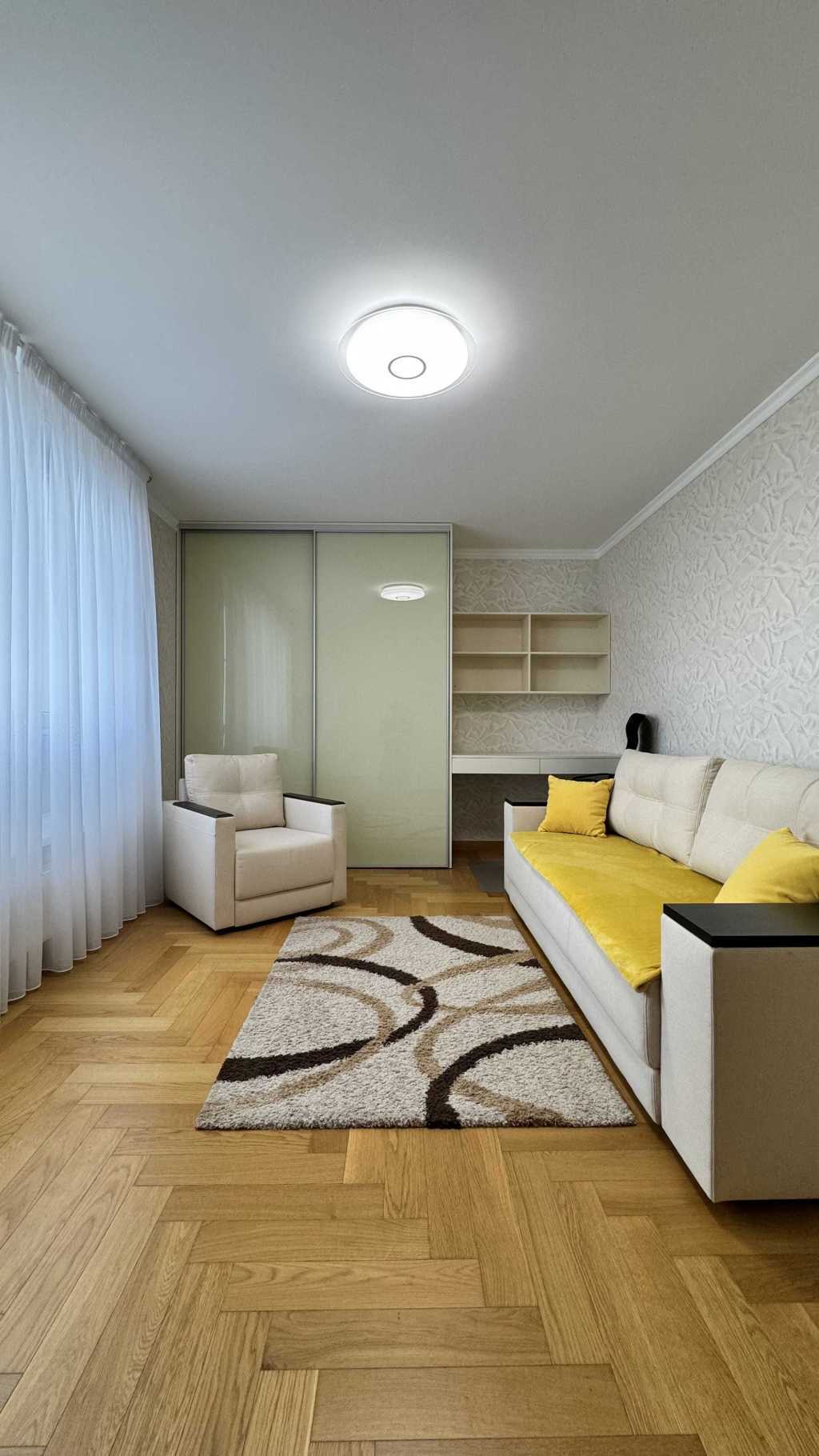 Продаж 2-кімнатної квартири 67 м², Солом'янська вул., 20В