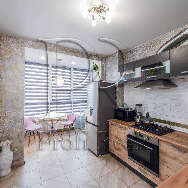 Продажа 2-комнатной квартиры 57 м², Ивана Франко ул., 2А