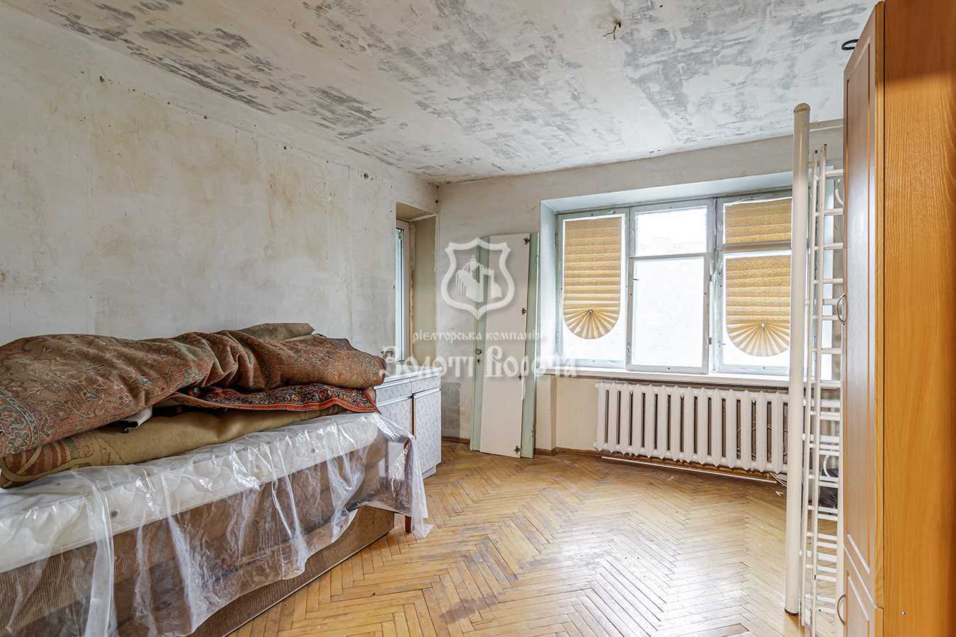 Продаж 2-кімнатної квартири 53 м², Російська, 82