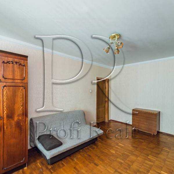 Продаж 3-кімнатної квартири 74 м², Підлісна вул., 6