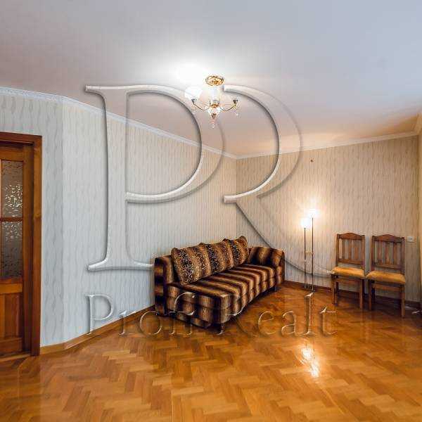 Продаж 2-кімнатної квартири 73 м², Теплична вул., 38