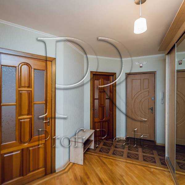 Продажа 2-комнатной квартиры 73 м², Тепличная ул., 38