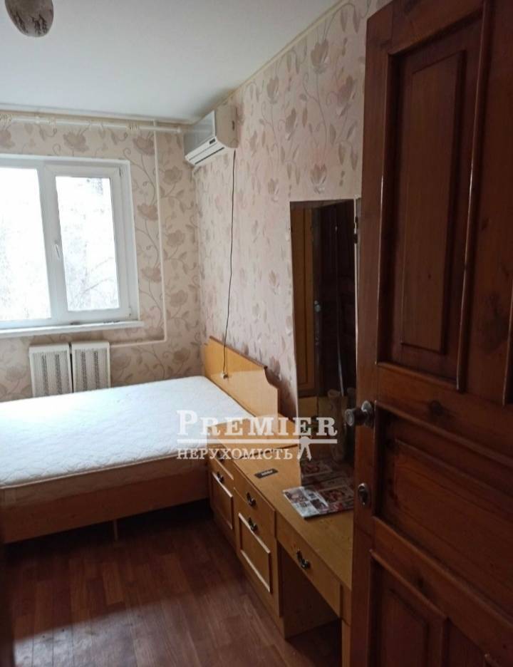 Продажа 4-комнатной квартиры 65 м², Генерала Бочарова ул.