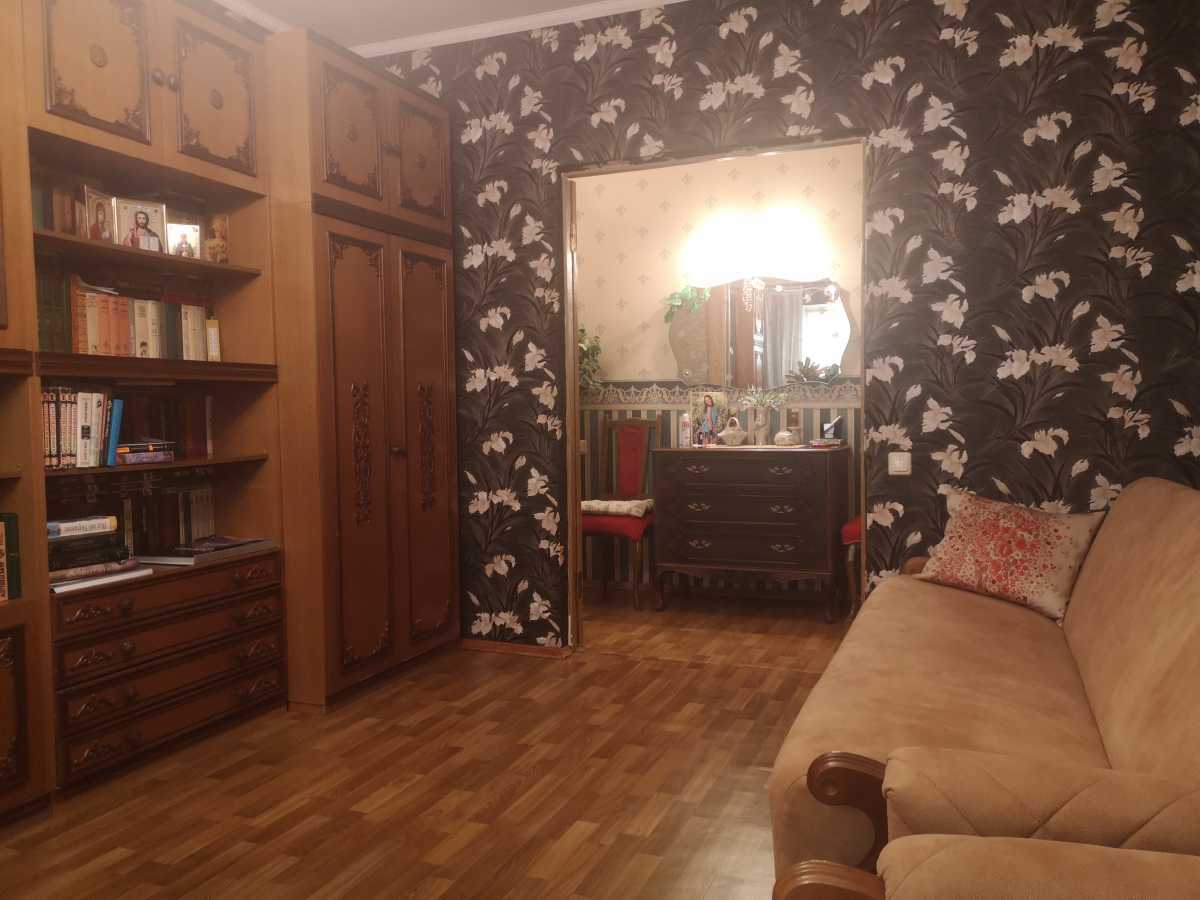 Продаж 3-кімнатної квартири 73 м², Каштанова вул., 14