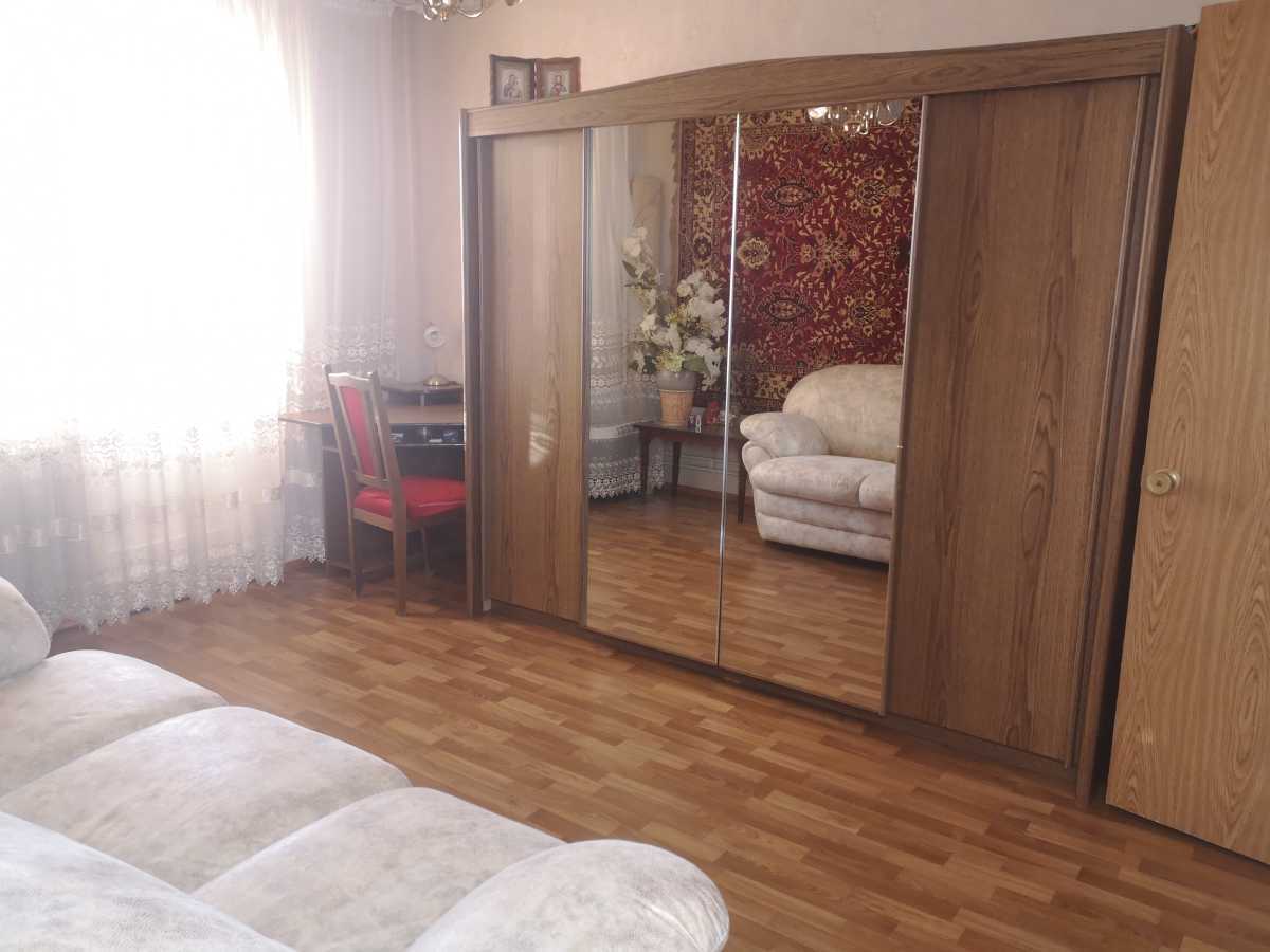 Продажа 3-комнатной квартиры 73 м², Каштановая ул., 14