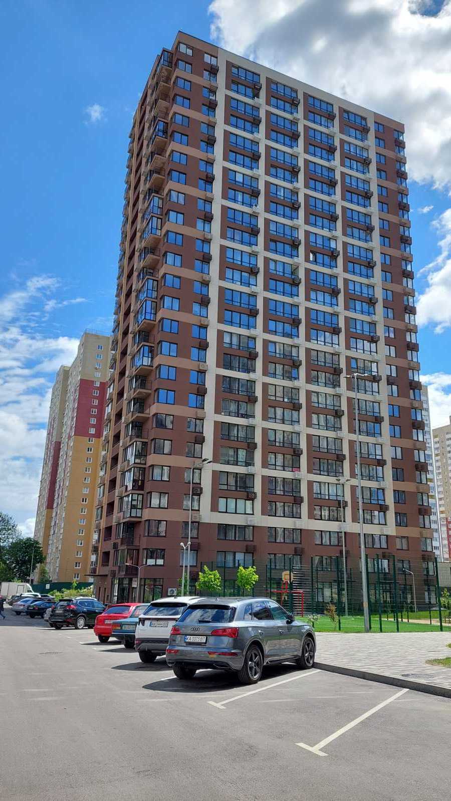 Продажа 2-комнатной квартиры 63.5 м², Александра Олеся ул., 2В