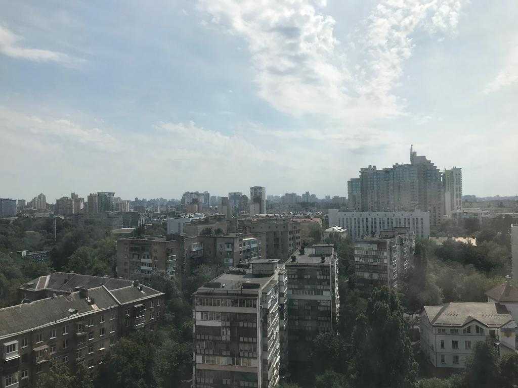 Продажа 3-комнатной квартиры 101.6 м², Багговутовская ул., 25