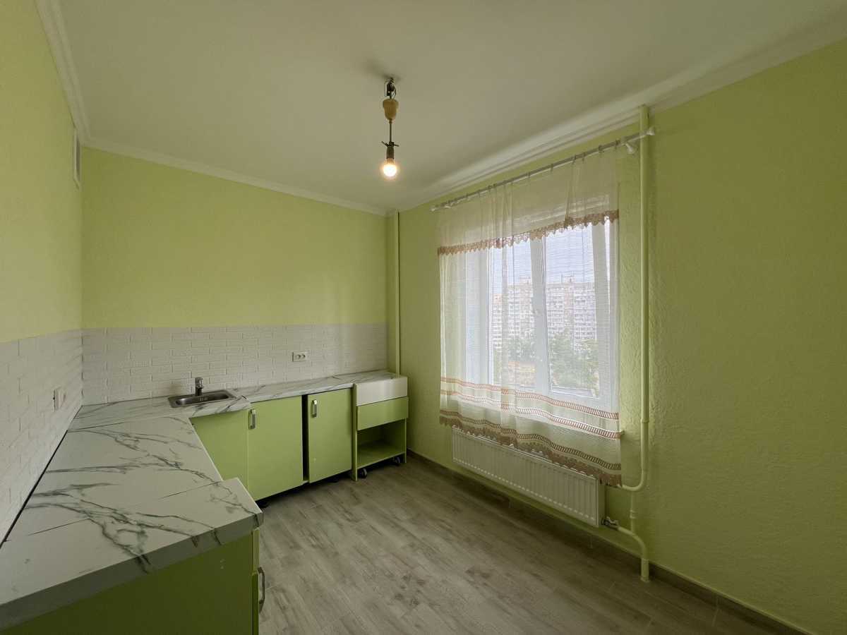 Продаж 1-кімнатної квартири 43 м², Тростянецька вул., 7В