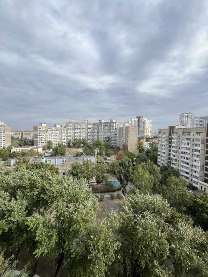 Продаж 1-кімнатної квартири 43 м², Тростянецька вул., 7В