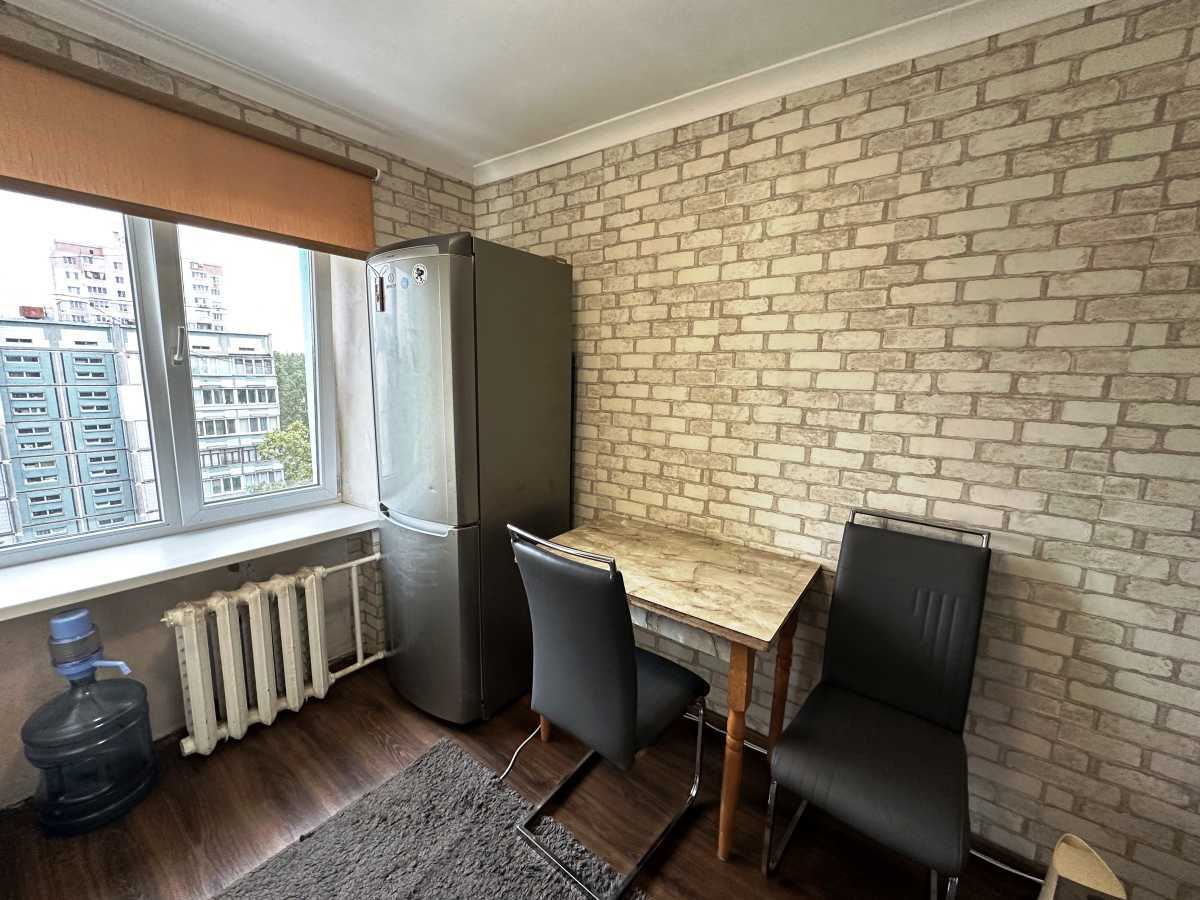 Продаж 2-кімнатної квартири 51 м², Пономарьова вул., 28