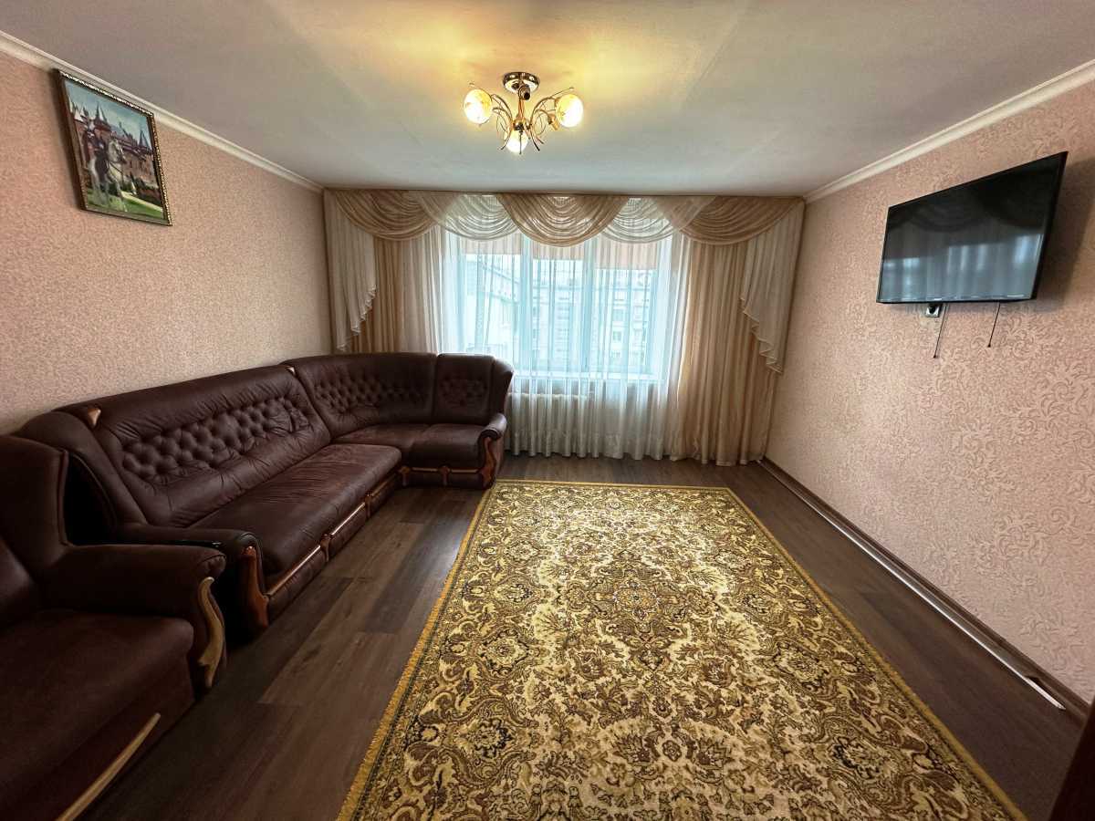 Продаж 2-кімнатної квартири 51 м², Пономарьова вул., 28