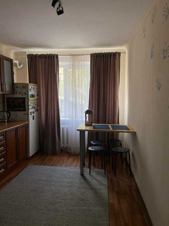 Продажа 1-комнатной квартиры 30 м², Ядова Сергея ул., 24