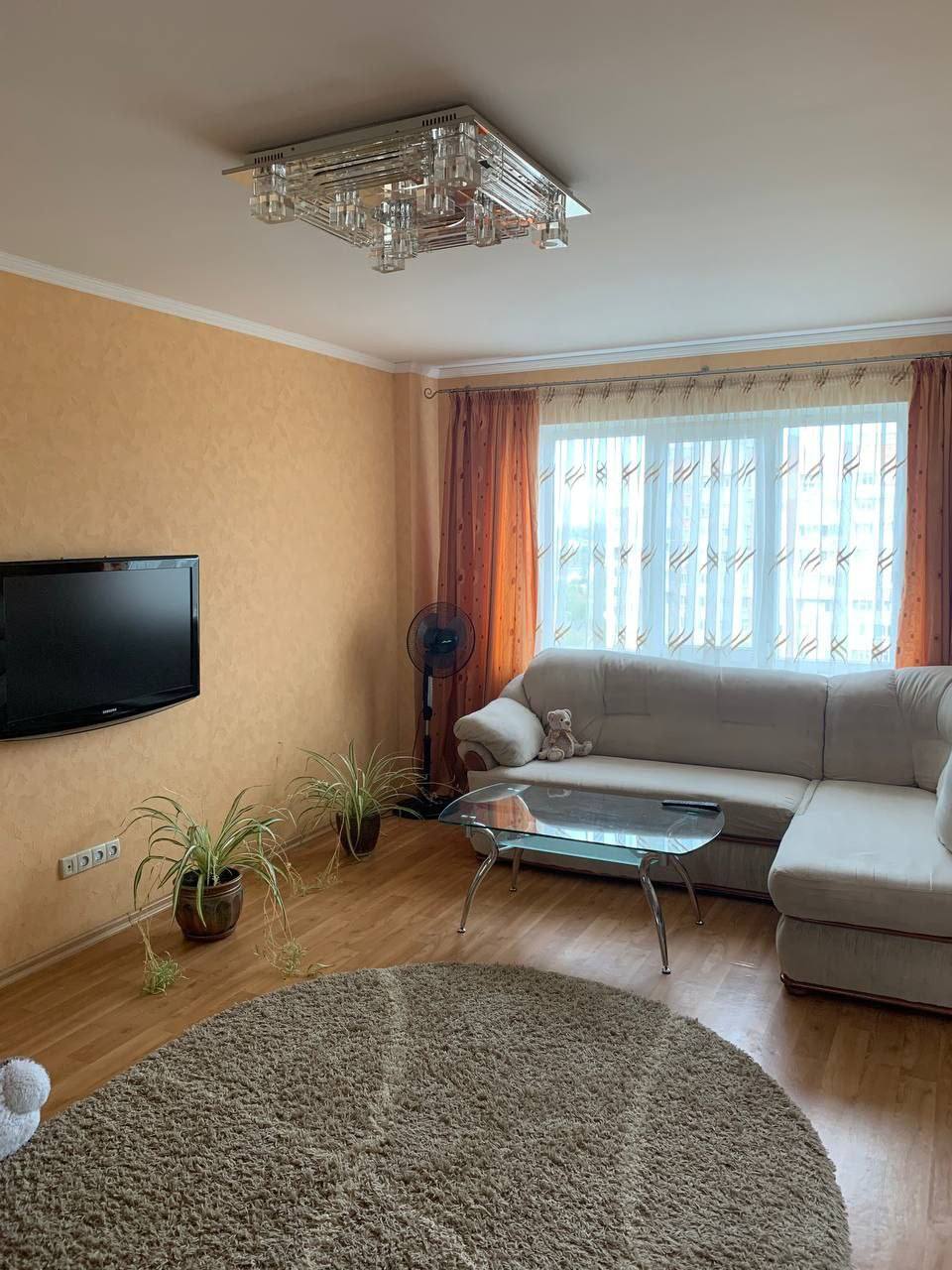 Продаж 3-кімнатної квартири 63 м², Іллінська вул.