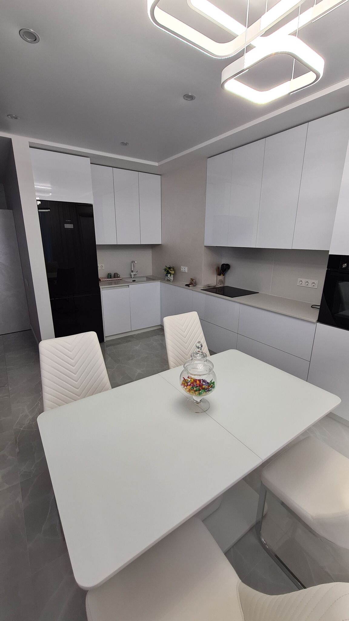 Продаж 1-кімнатної квартири 70 м²