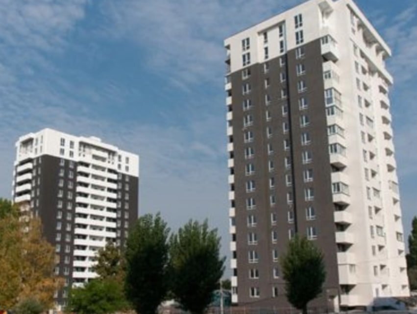 Продаж 2-кімнатної квартири 71 м²