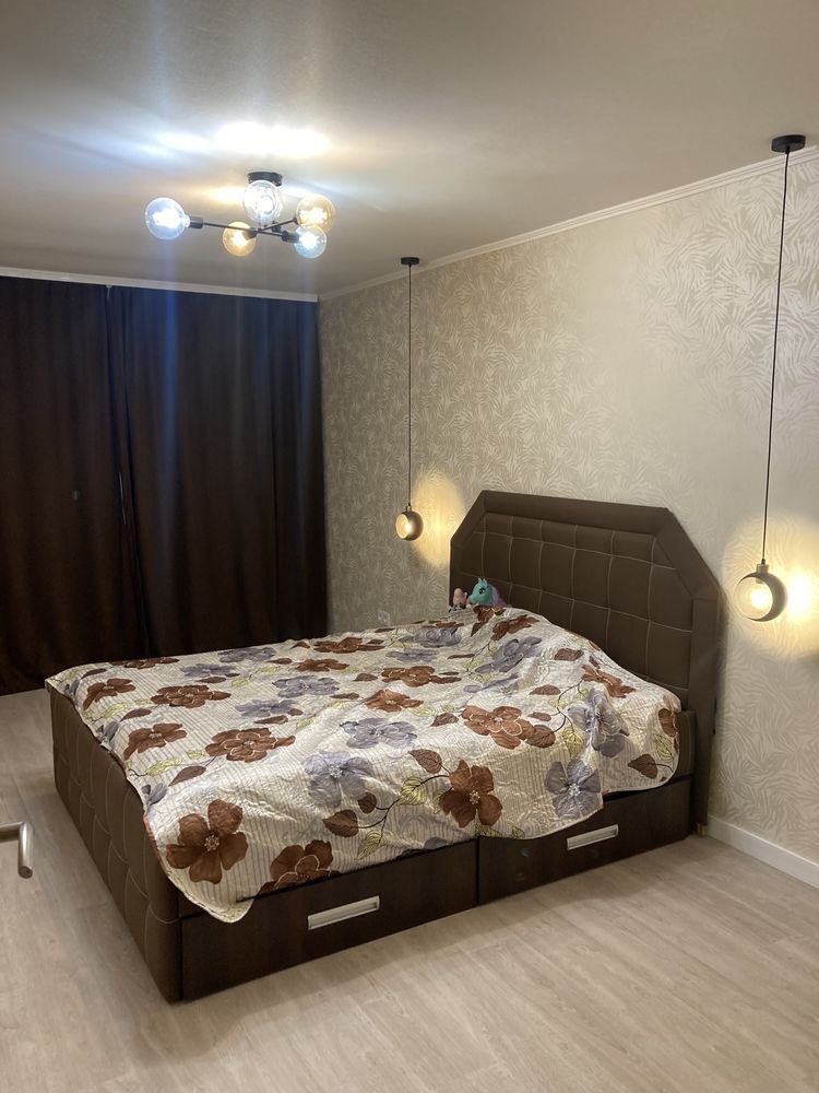 Продаж 3-кімнатної квартири 65 м²