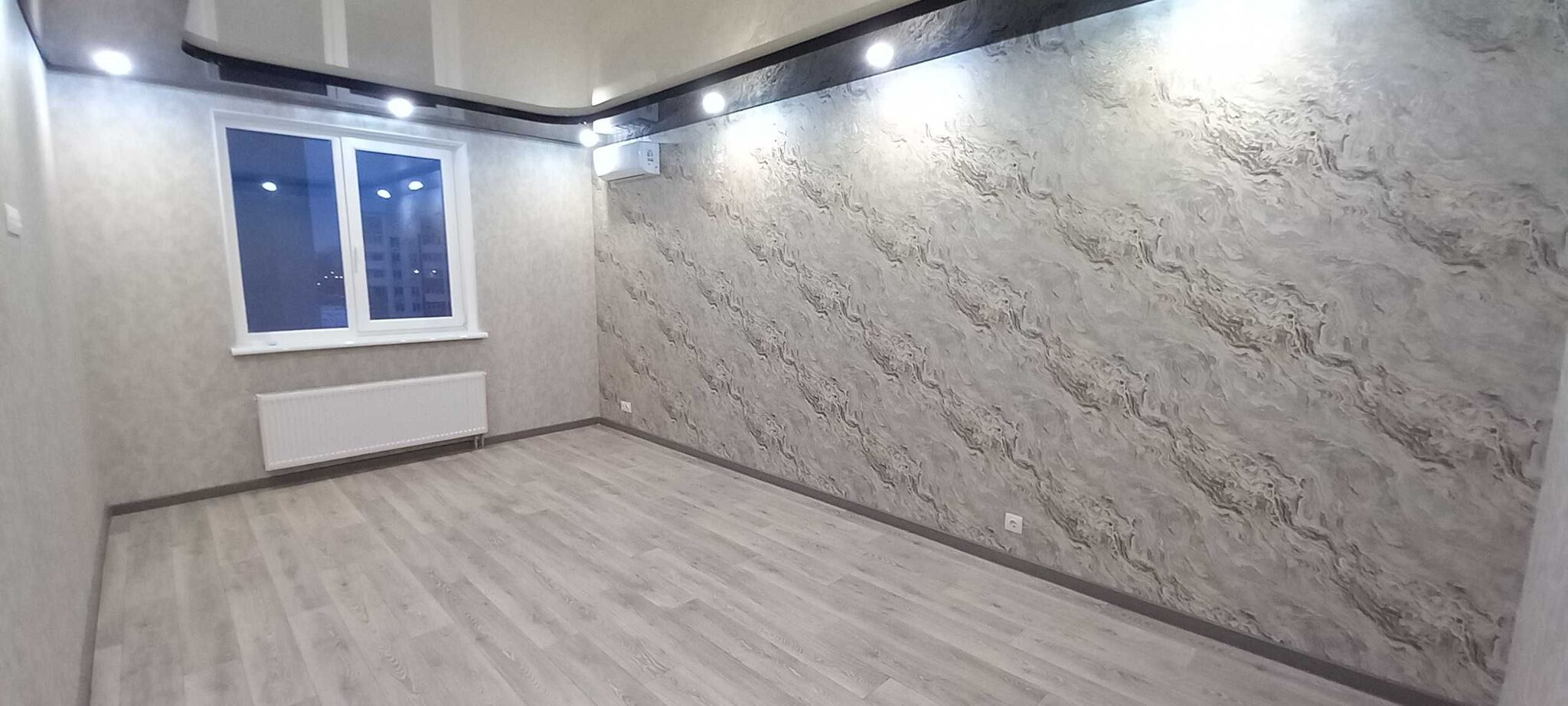 Продаж 2-кімнатної квартири 56 м²