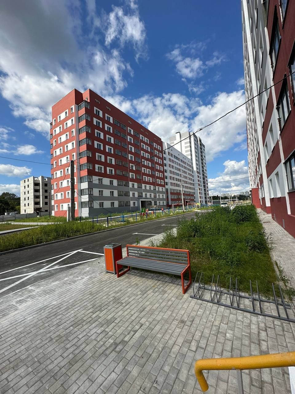 Продаж 1-кімнатної квартири 37 м²