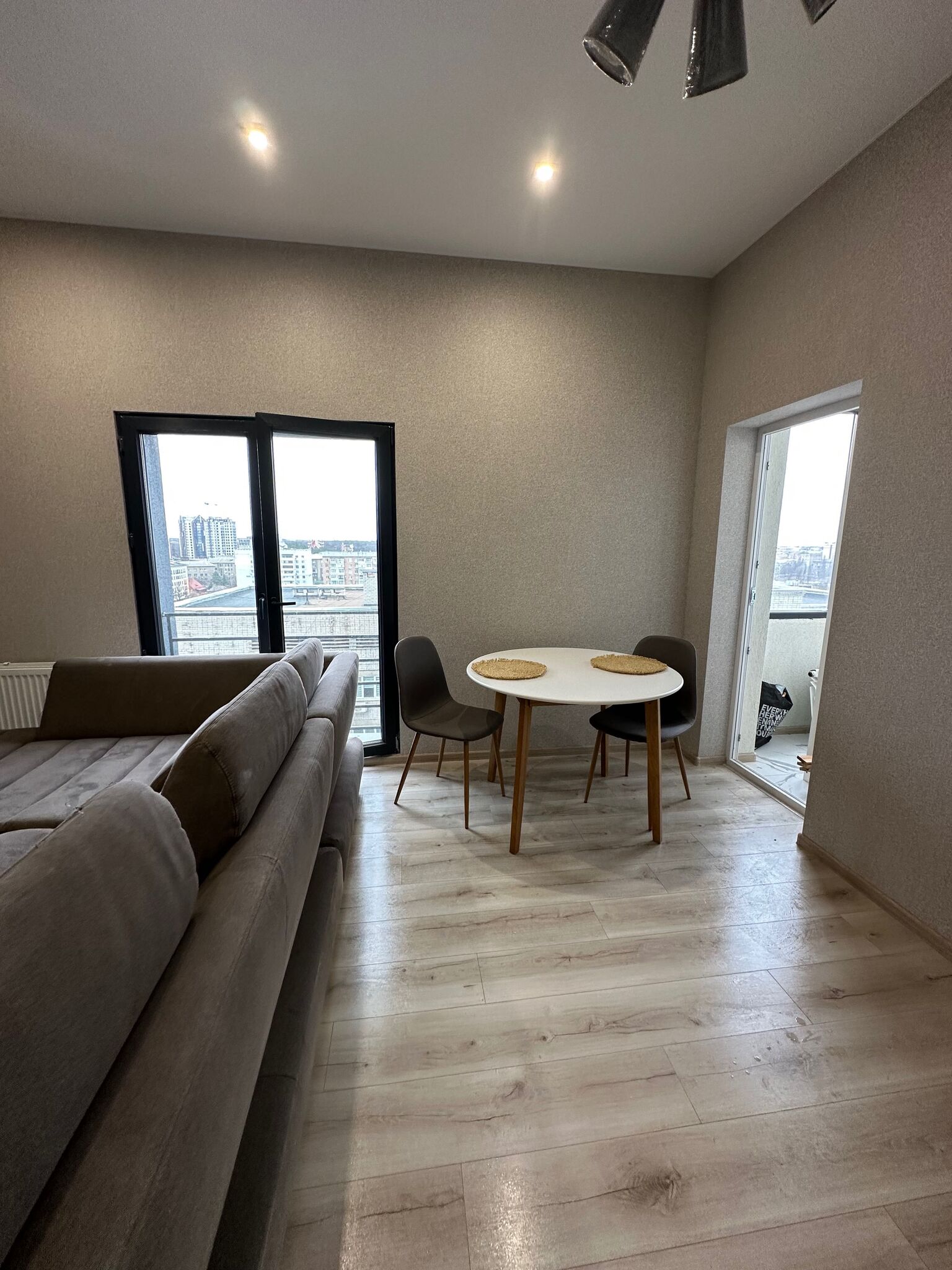 Продажа 1-комнатной квартиры 52 м²