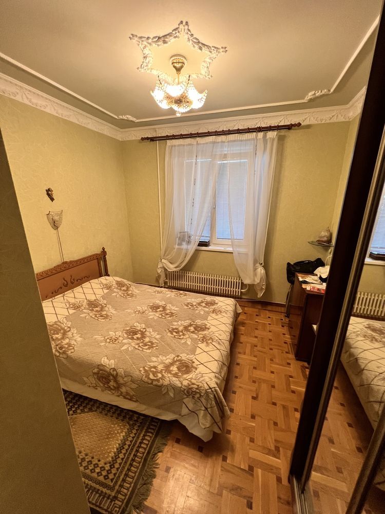 Продаж 3-кімнатної квартири 64 м²