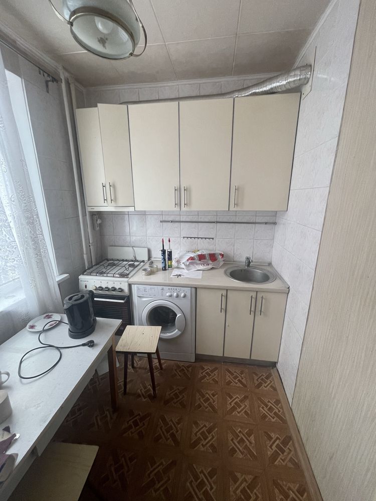 Продаж 4-кімнатної квартири 70 м²